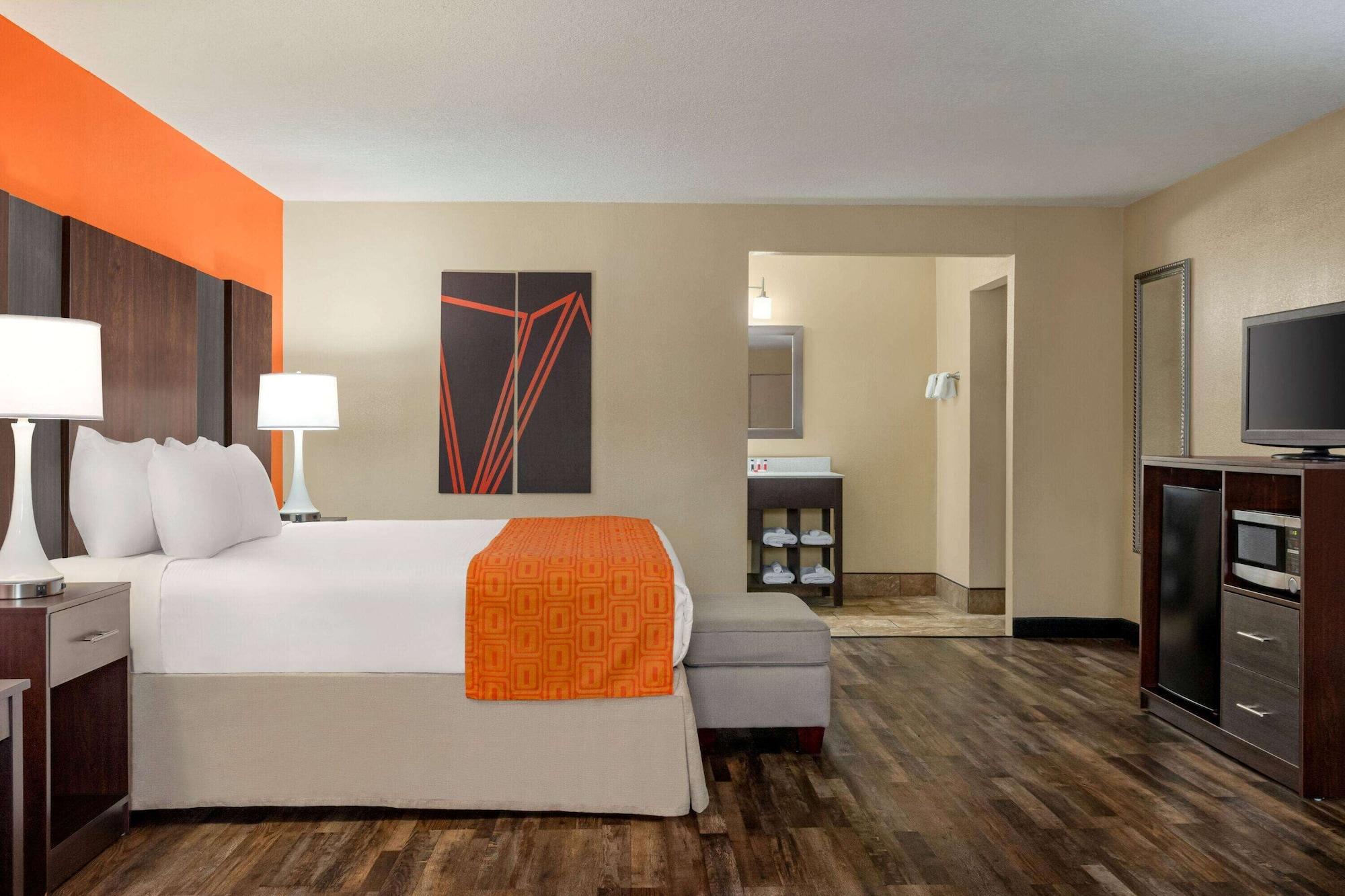 Howard Johnson by Wyndham Pigeon Forge Exterior foto